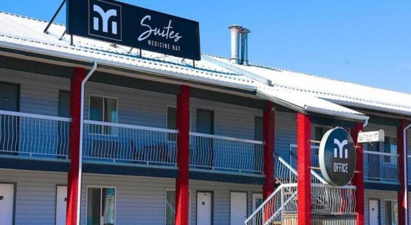 Medicine Hat Inn & Suites Εξωτερικό φωτογραφία